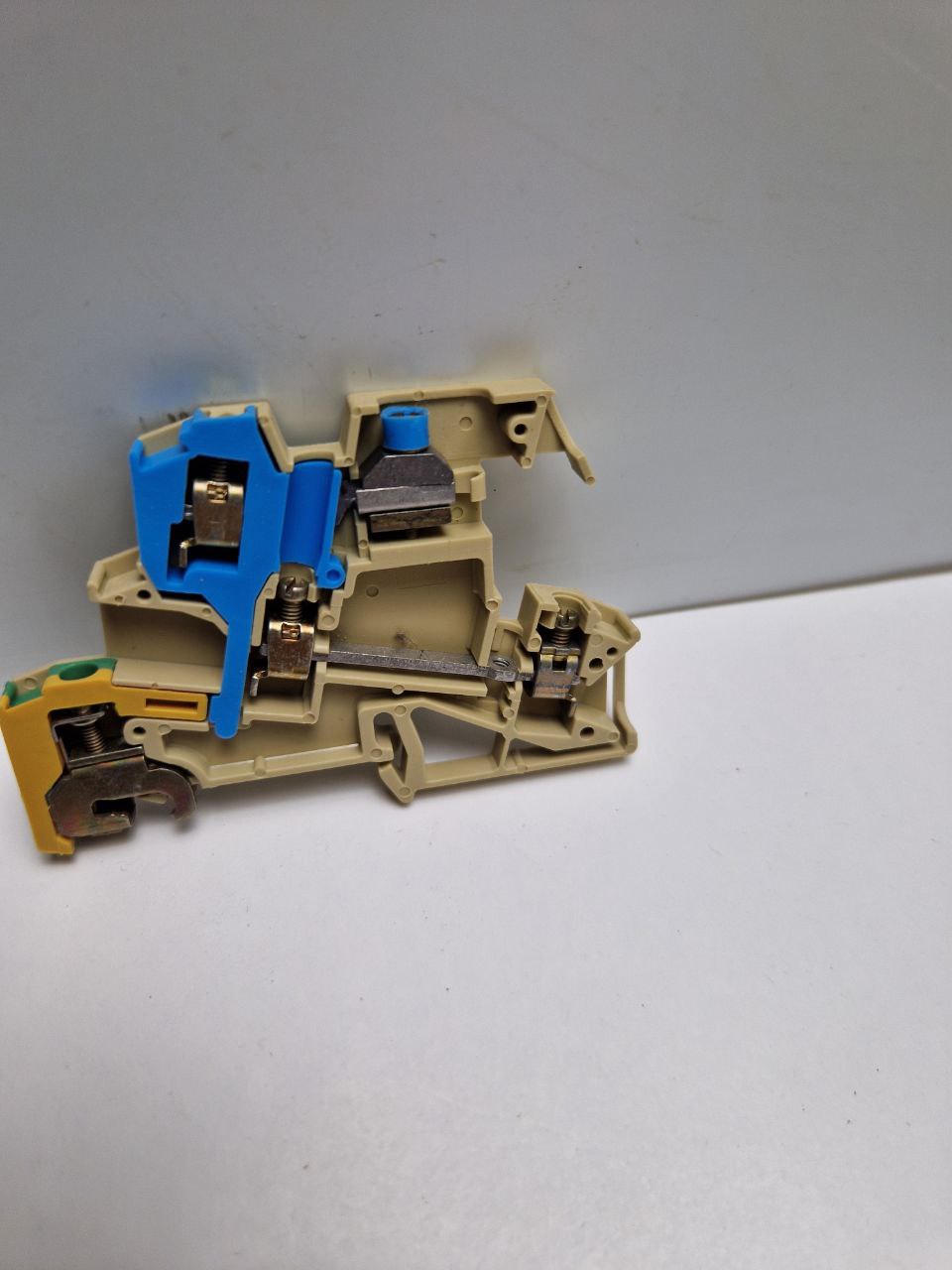 Terminal blocks 4 mm² Weidmüller DKIT4 BL/GG 058266 (Request price)
