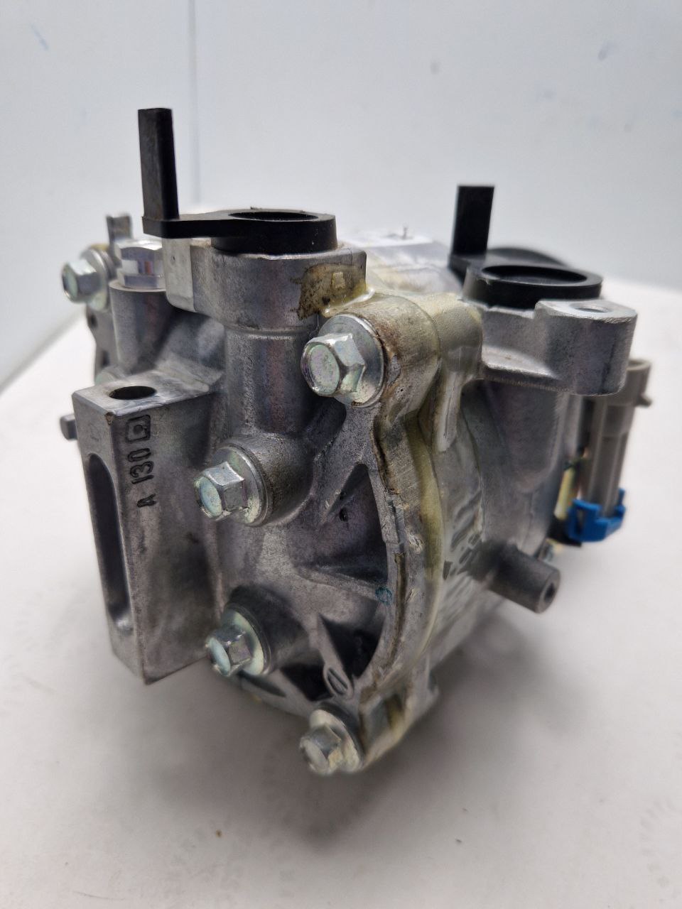 AIR CONDITIONER COMPRESSOR GM NO.. 391544084408, AKT011H403BS