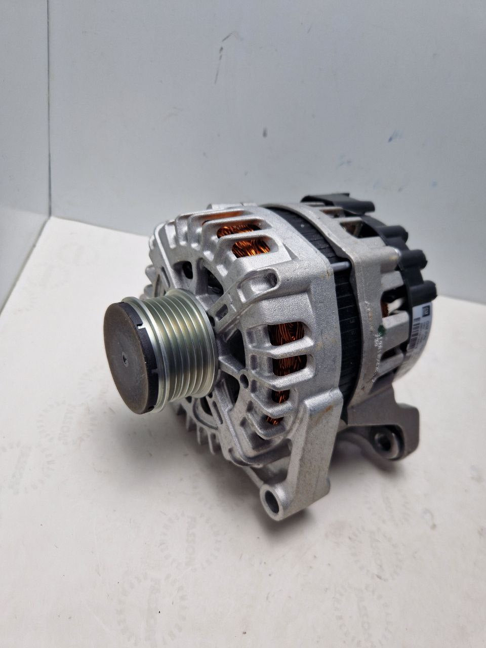 Alternator GM P/N 13597226 130A 14V for OPEL Mokka 13597226 95521352  (Request price)