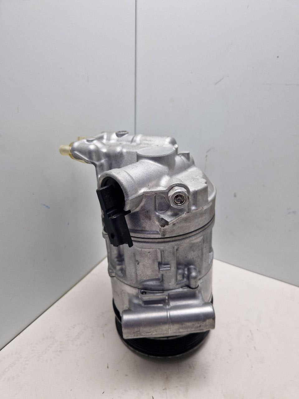 Air conditioning compressor pump 996 756 558 80, 98 230 974 80 DENSO, for Peugeot, Citroën  (Request price)