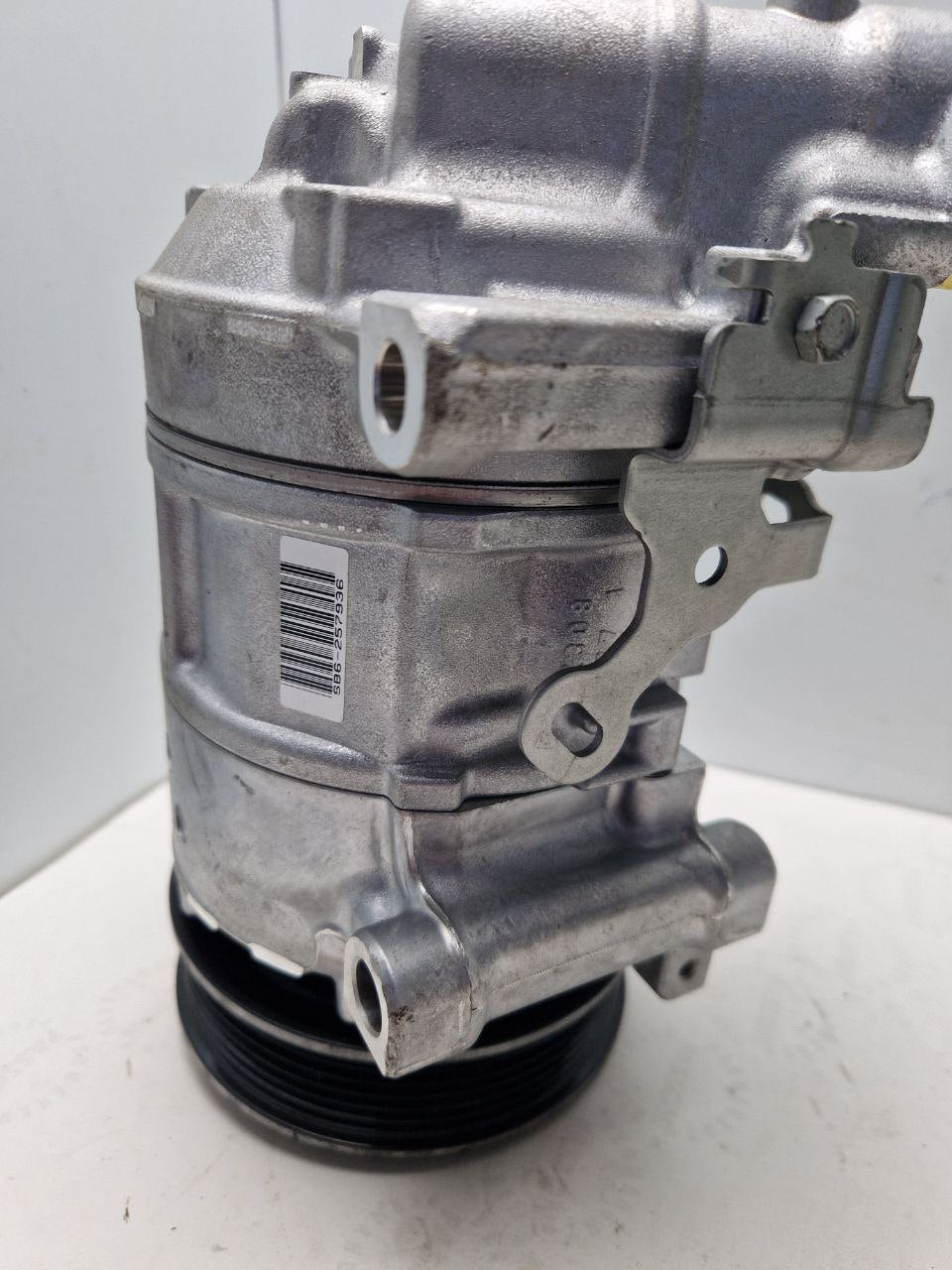 Air conditioning compressor pump 996 756 558 80, 98 230 974 80 DENSO, for Peugeot, Citroën  (Request price)