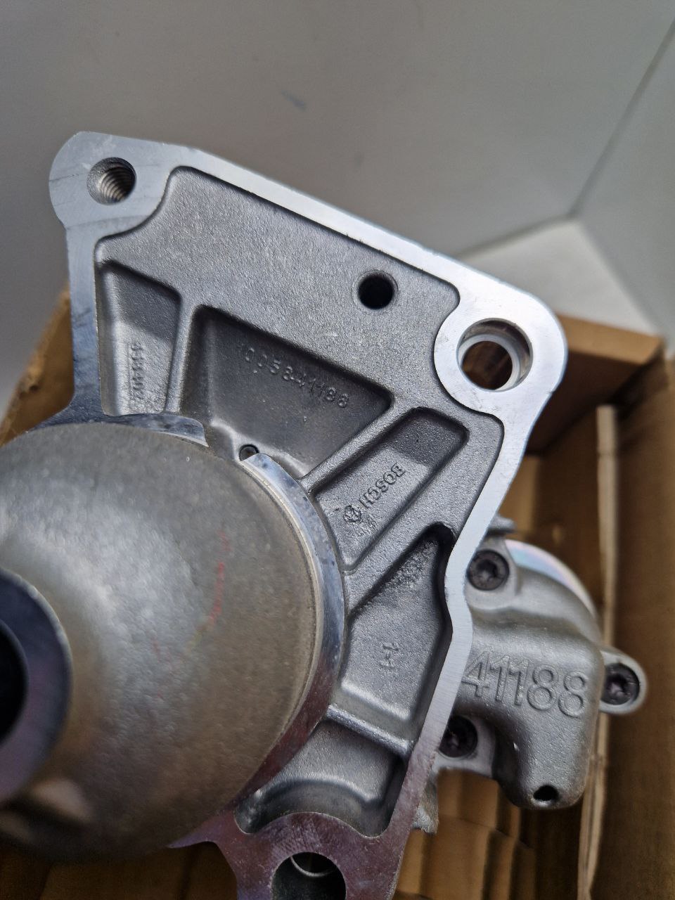 BMW starter 12 41 7 617 216, S: 121 7616698-02, BOSCH 0 001 138 048 12V Original part MINI, BMW (Request price)