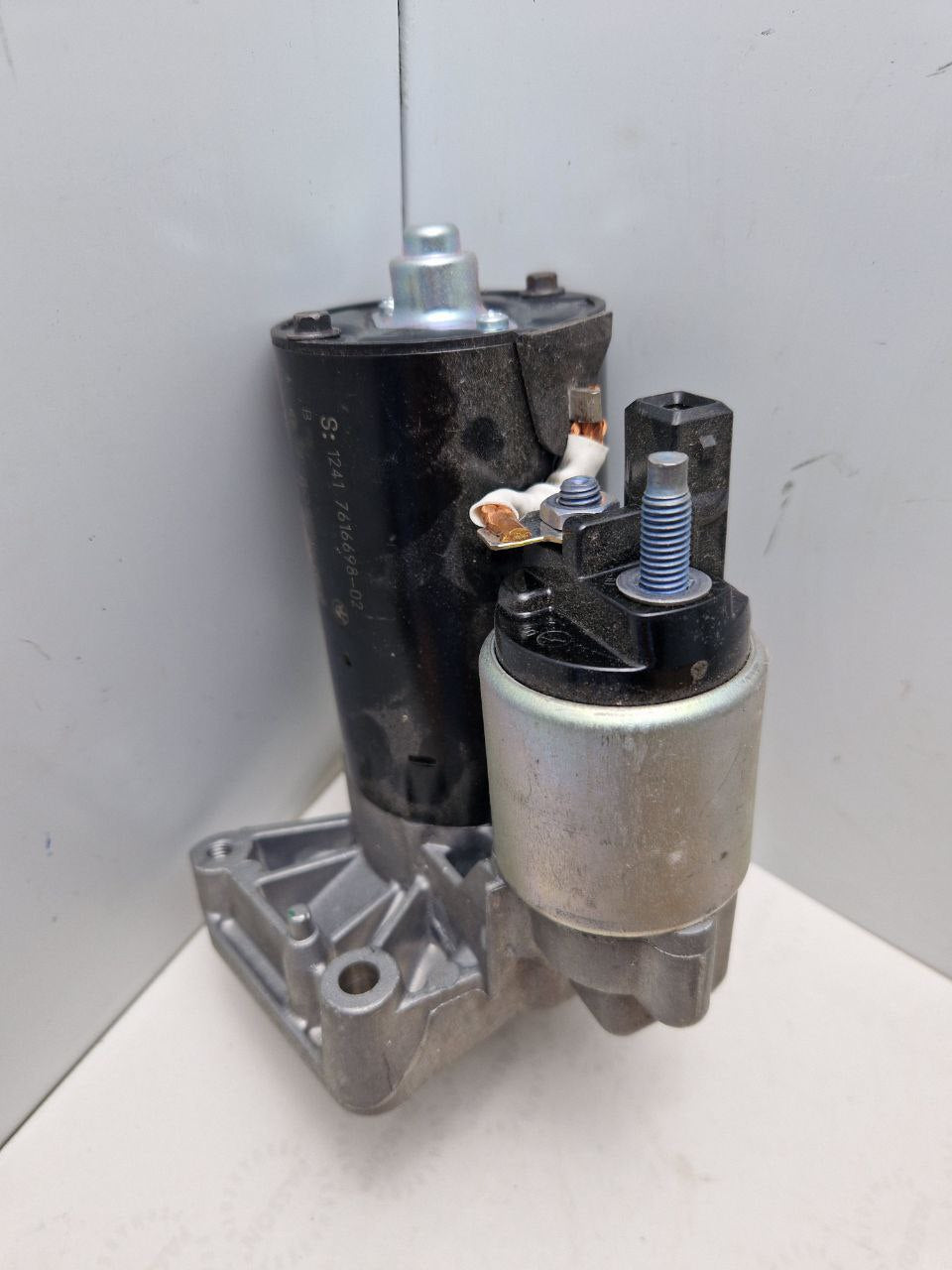 BMW starter 12 41 7 617 216, S: 121 7616698-02, BOSCH 0 001 138 048 12V Original part MINI, BMW (Request price)