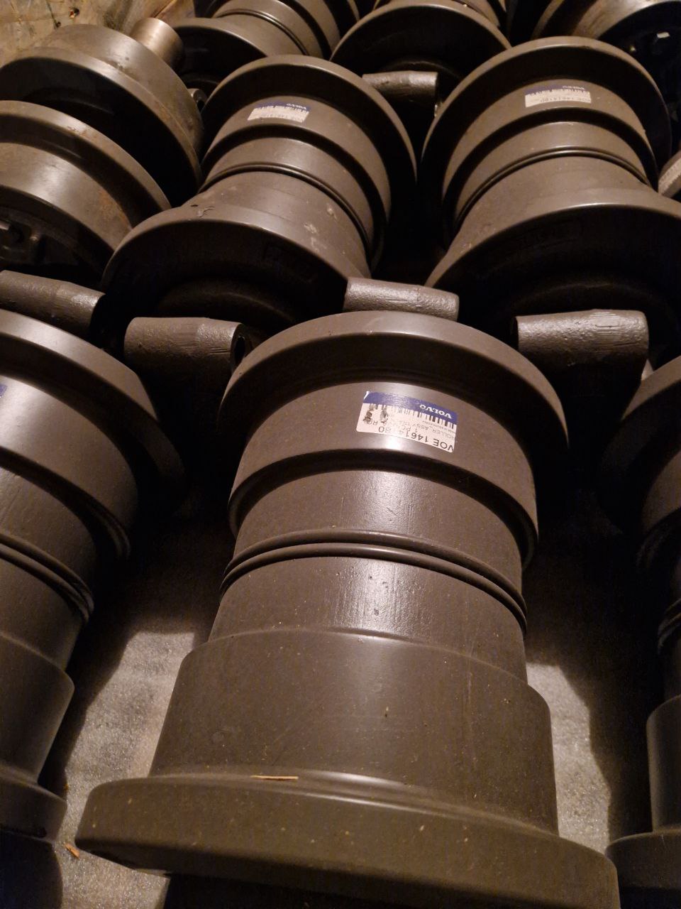 Track Roller VOE 14614180 Volvo (Request price)
