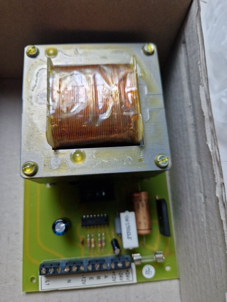 Step-down transformer JASSIAM 60744, M 74 33.5, Wz 6918 (Request price)