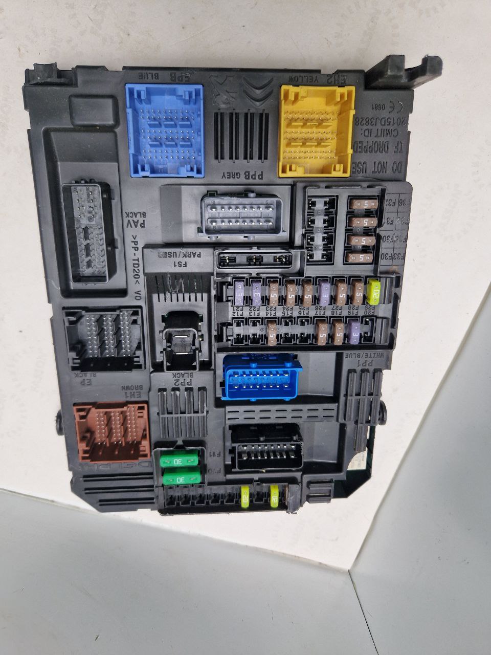 Fuse box BSI-EL5-CEM00, 9830805680-00, S:2382041875, 28625151 PEUGEOT / CITROEN (Request price)