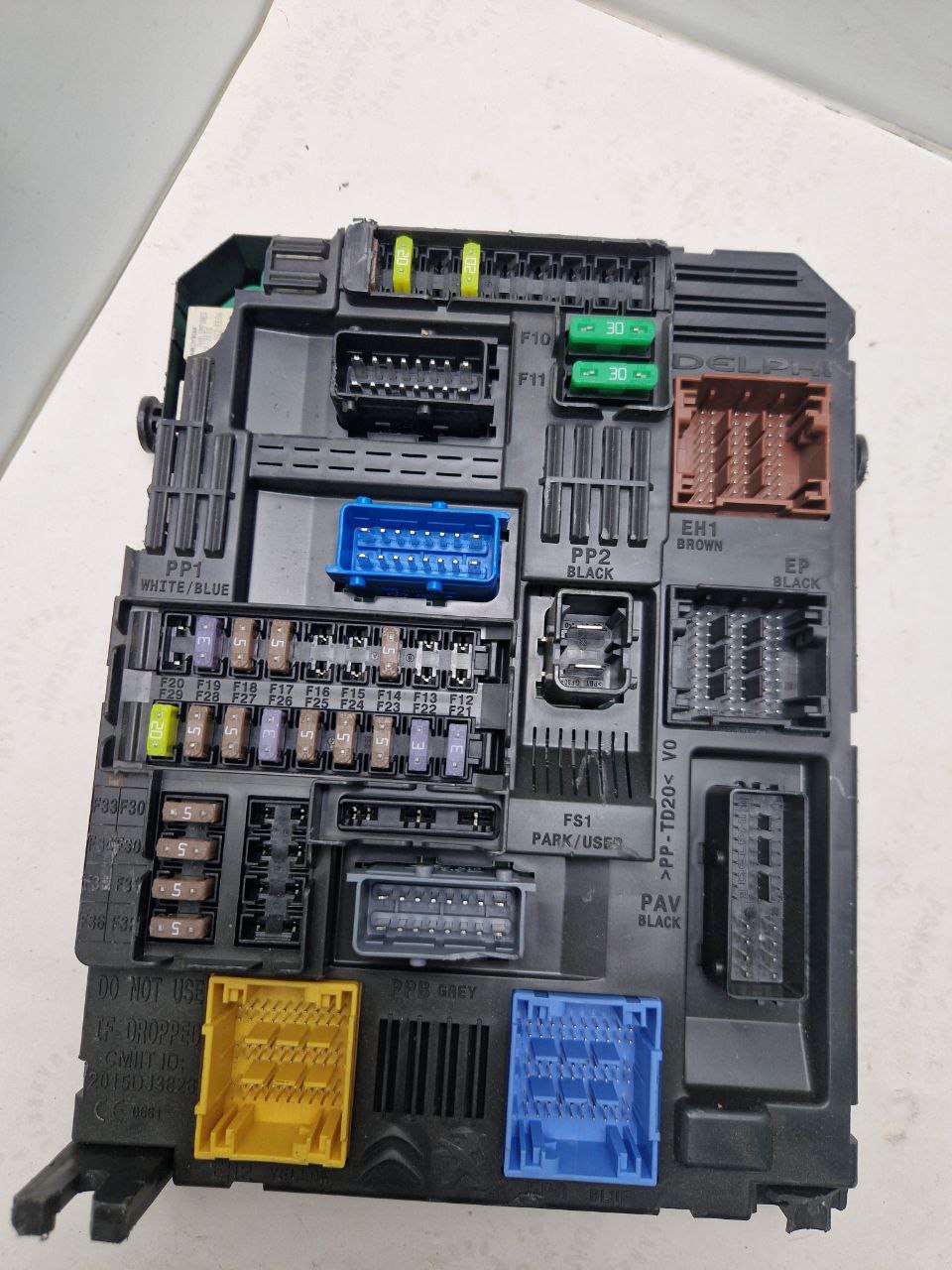 Fuse box BSI-EL5-CEM00, 9830805680-00, S:2382041875, 28625151 PEUGEOT / CITROEN (Request price)