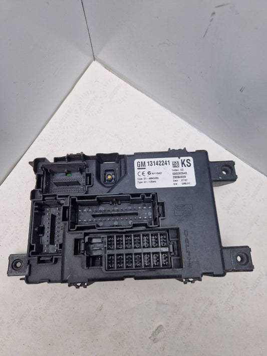 Fuse box GM 13142241, 000292540, 28084929  Delphi  (Request price)