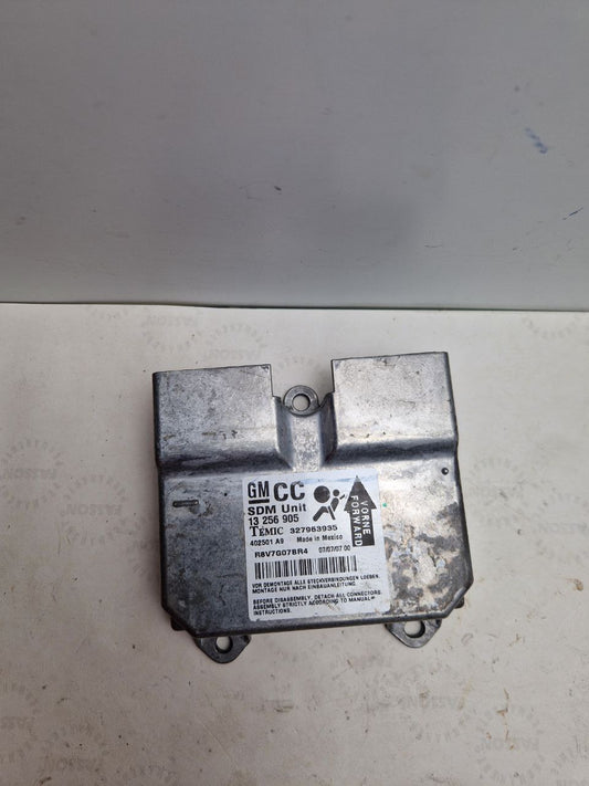 Airbag control unit GM HR Unit  13 256 905  THERMAL  327963935  402501 A9   (Request price)
