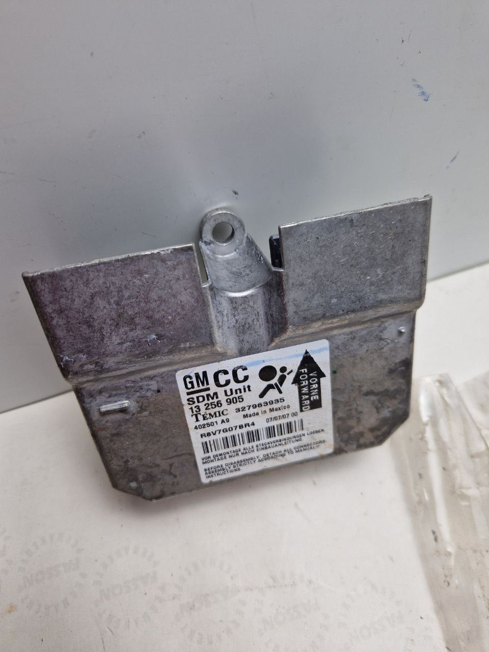 Airbag control unit GM HR Unit  13 256 905  THERMAL  327963935  402501 A9   (Request price)