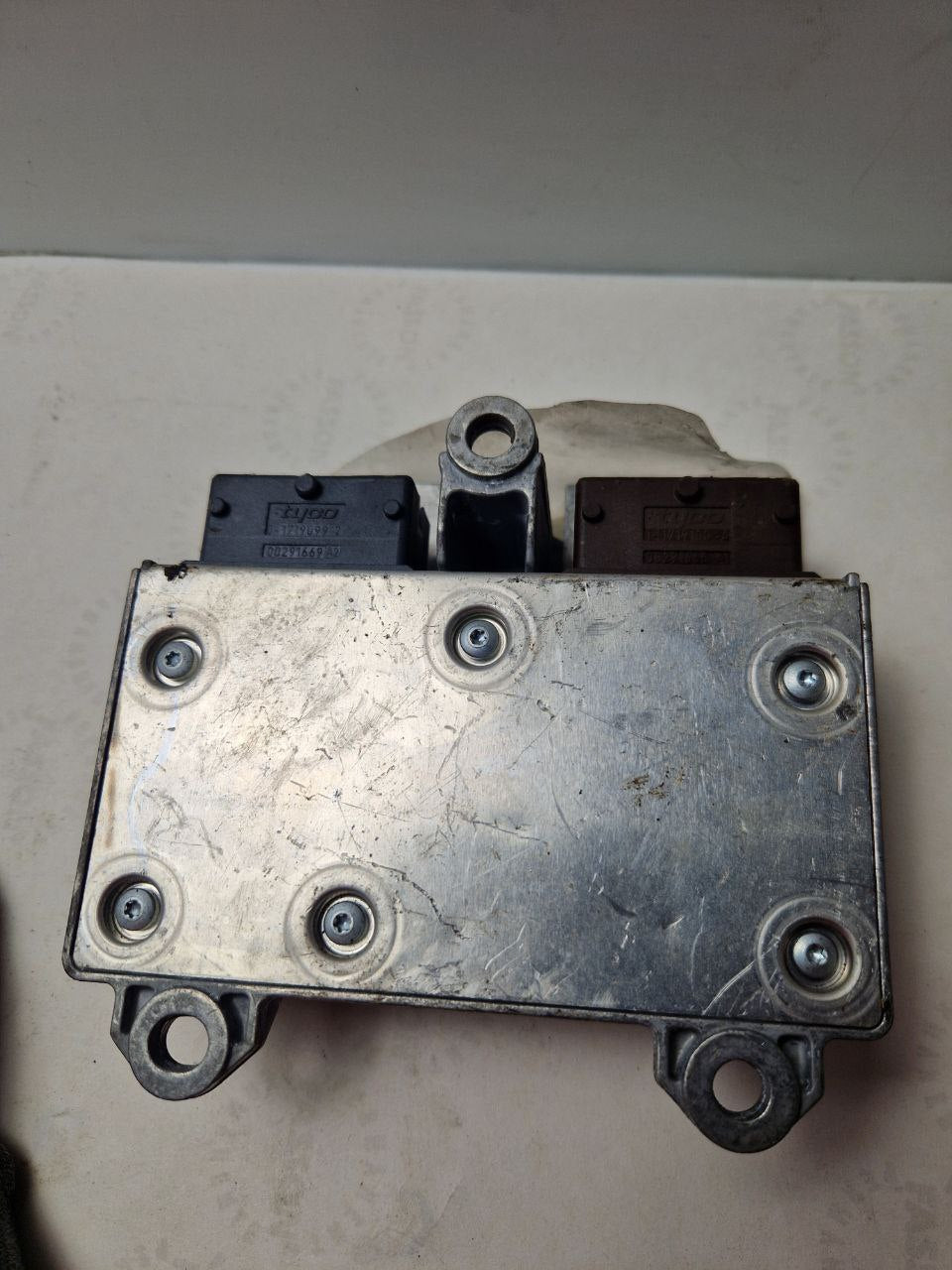Airbag control unit GM HR Unit  13 256 905  THERMAL  327963935  402501 A9   (Request price)