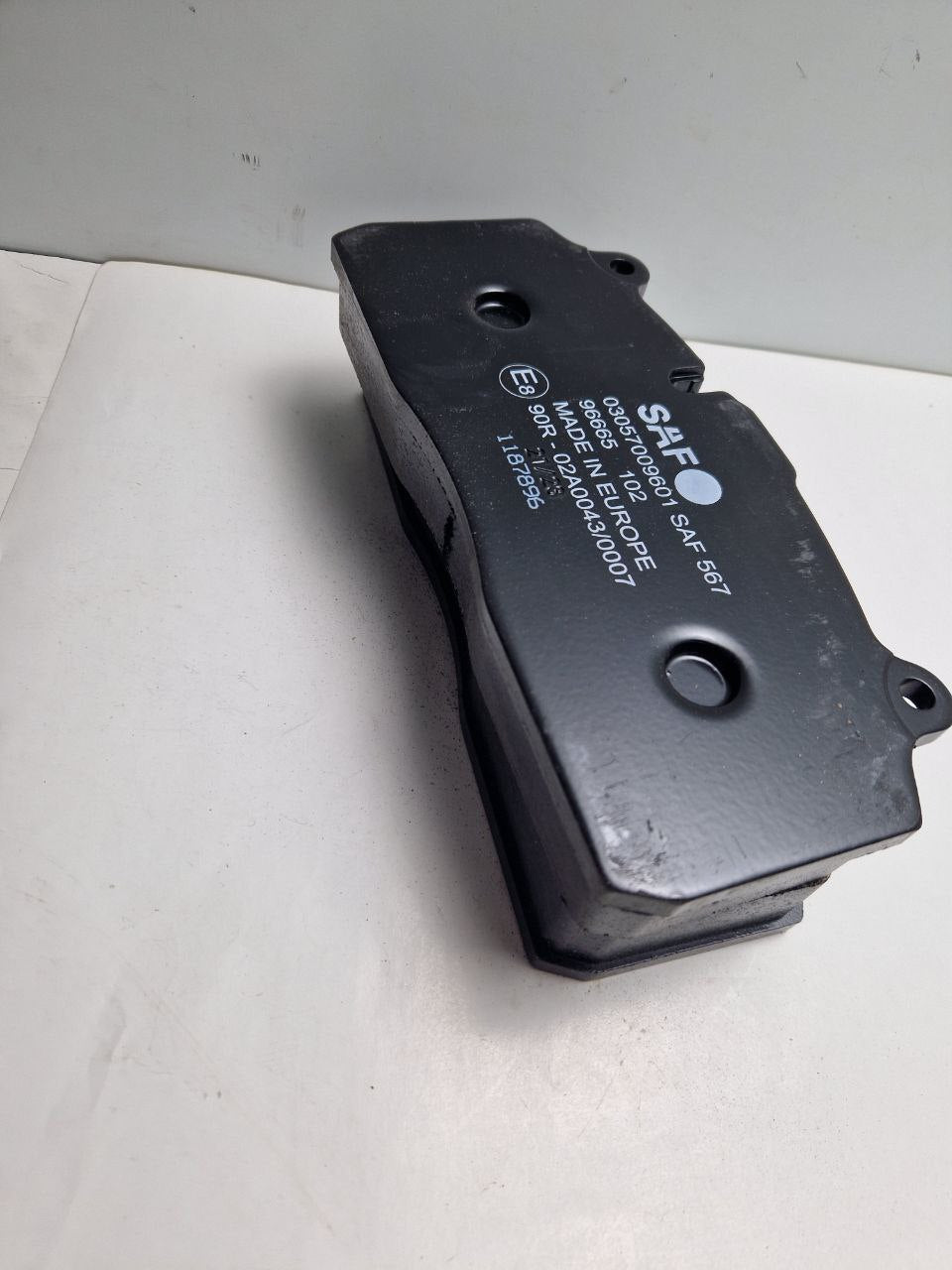 Brake pad set  SAF 03 057 0096 01 SAF Holland  SBS2220HO  (Request price)