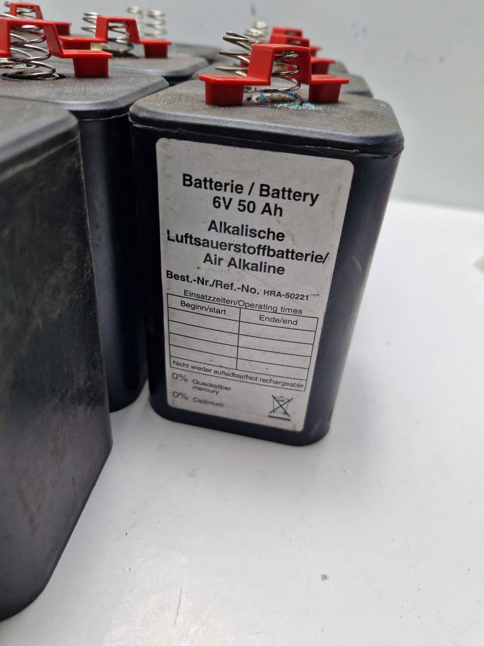 Alkaline air-oxygen battery  6V 50 Ah HRA-50221 (Request price)