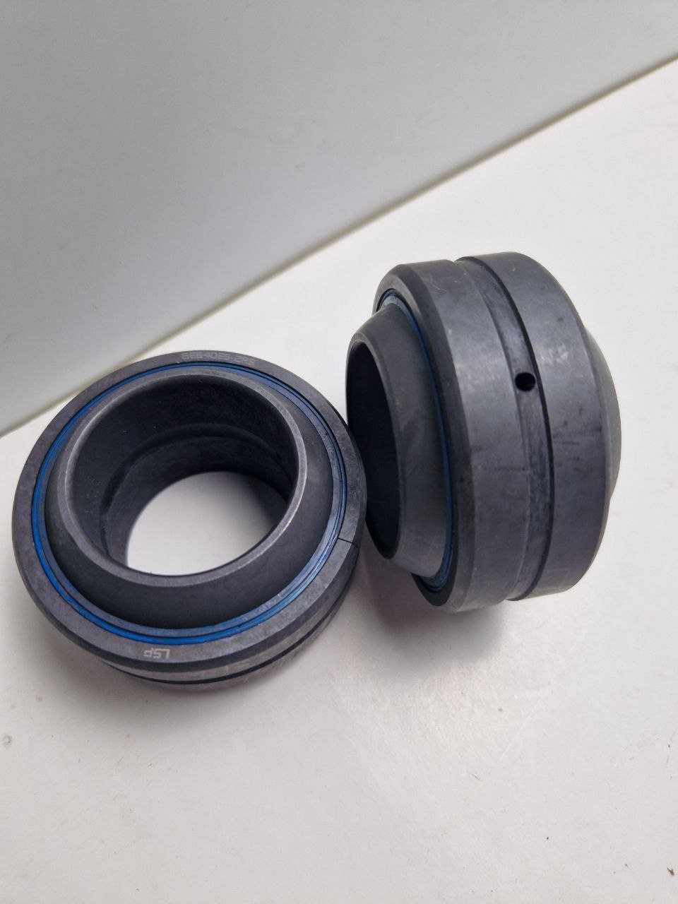 Spherical Plain Bearings. Maintenance free GEG40ES 2RS 40x68x40 mm LSP / Pavarini (Request price)