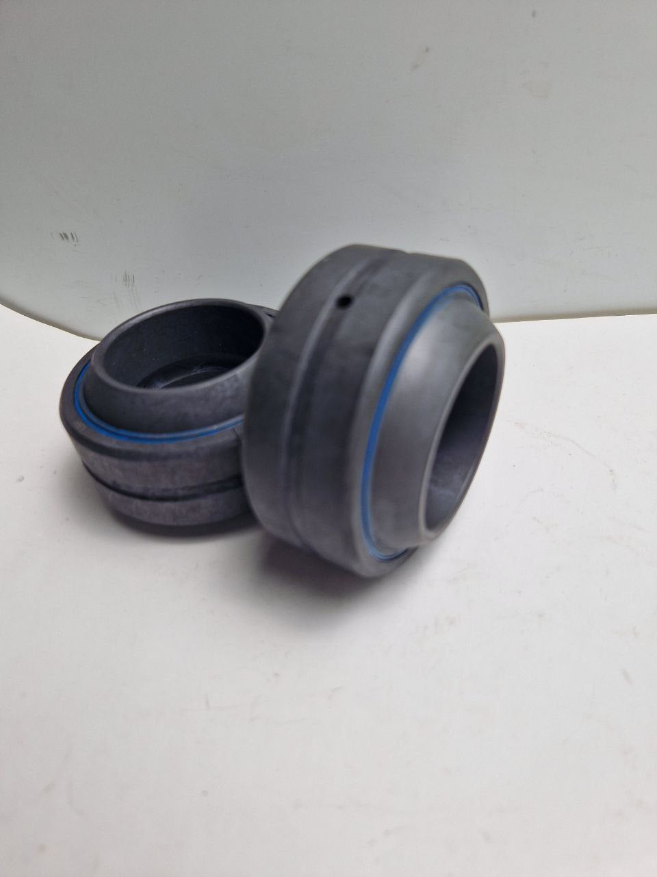 Spherical Plain Bearings. Maintenance free GEG40ES 2RS 40x68x40 mm LSP / Pavarini (Request price)