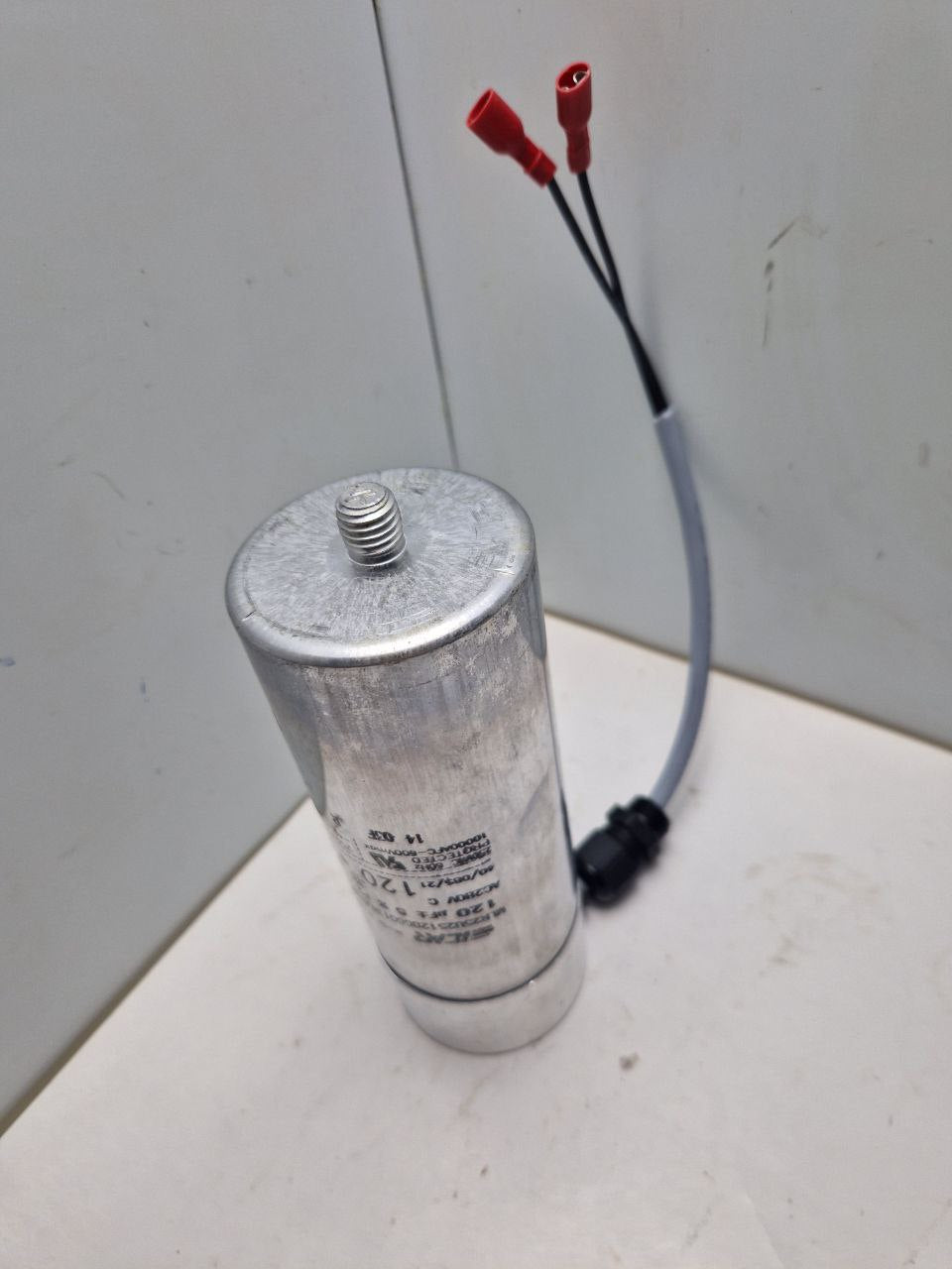 Starting capacitor ICAR 120µF 250VAC, 578200081 (Request price)