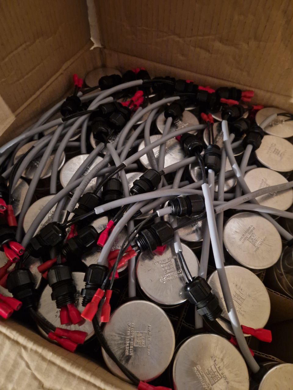 Starting capacitor ICAR 120µF 250VAC, 578200081 (Request price)