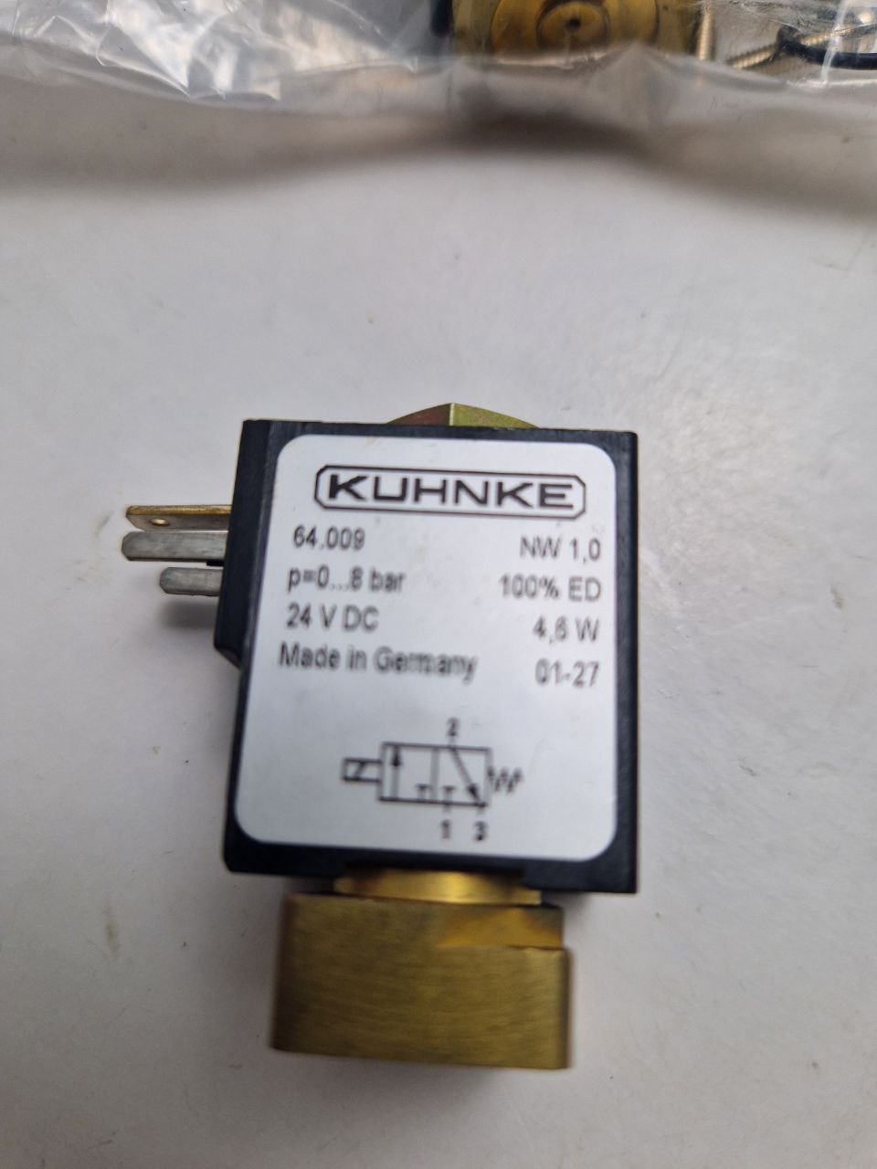 Single solenoid valve KUHNKE 64.009 NW 1,0; p=0...8 bar 100% ED 24 V DC 4.6W 01-27 (Request price)