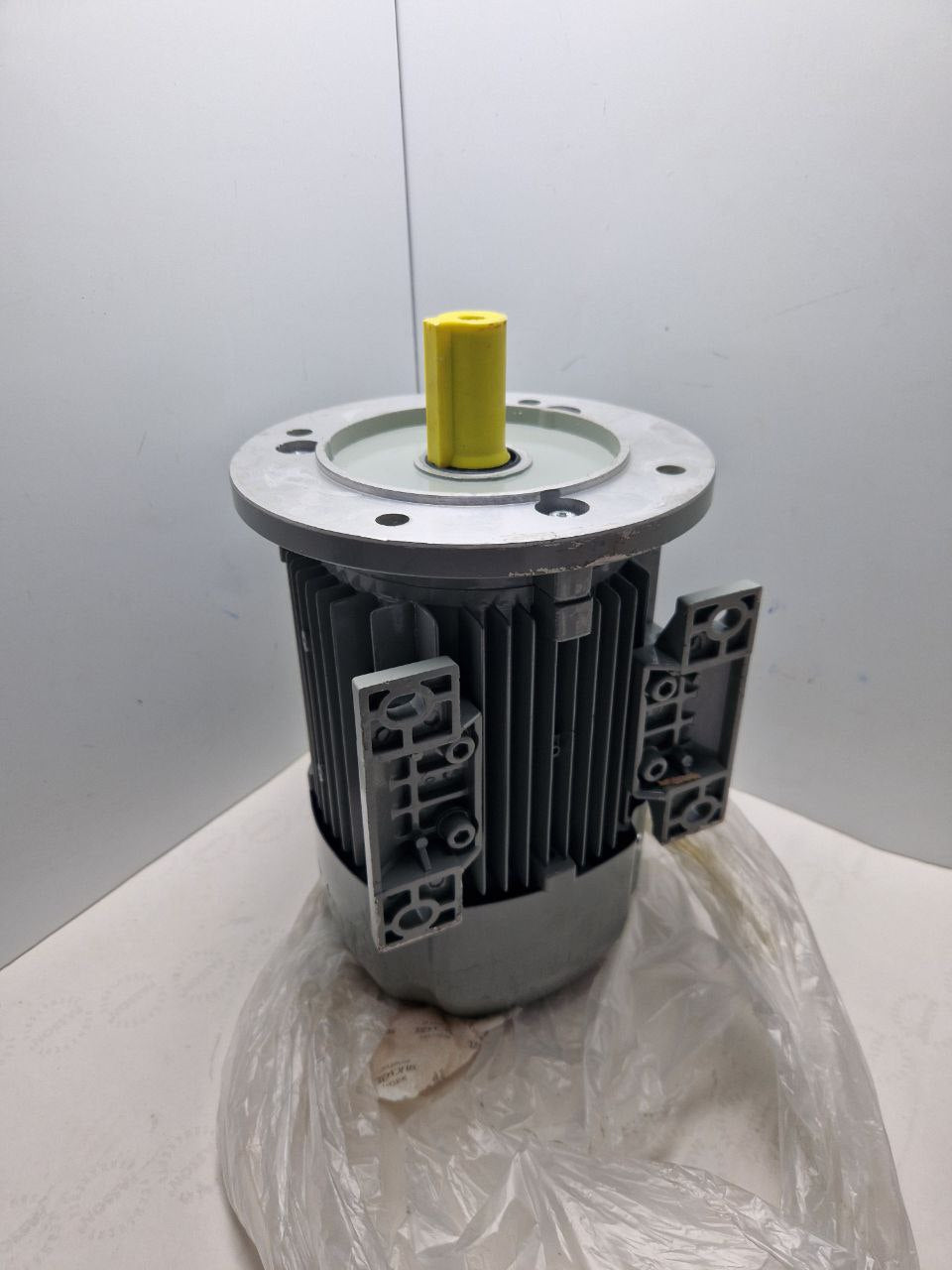 Electric motors FCPA 90S-2 B35 1.5 KW, HP 2840 rpm, 230/400 V, 50 Hz (Request price)