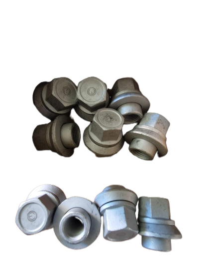Truck wheel nut, M22x1.5, short, SW 32 mm  (Request price)