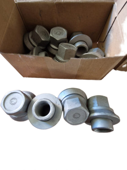 Truck wheel nut, M22x1.5, short, SW 32 mm  (Request price)