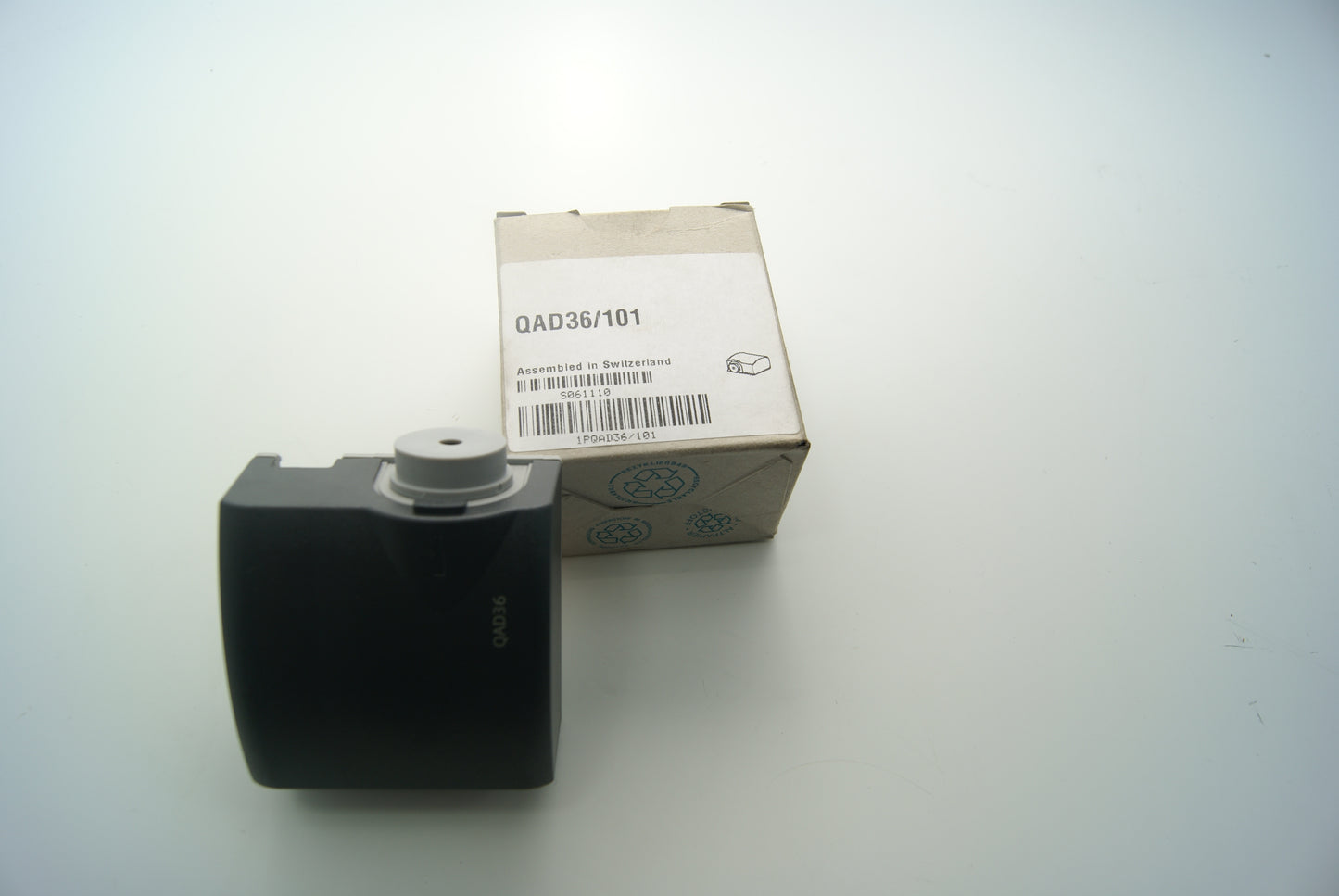 Contact temperature sensor Siemens QAD 36/101