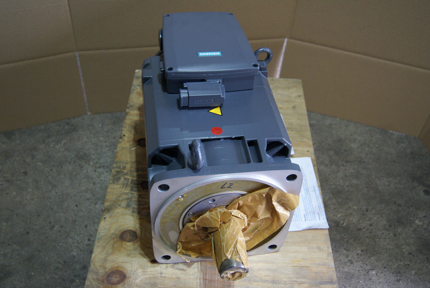 Siemens 1PH8131-1DF02-0CA1 SIMOTICS M compact asynchronous motor