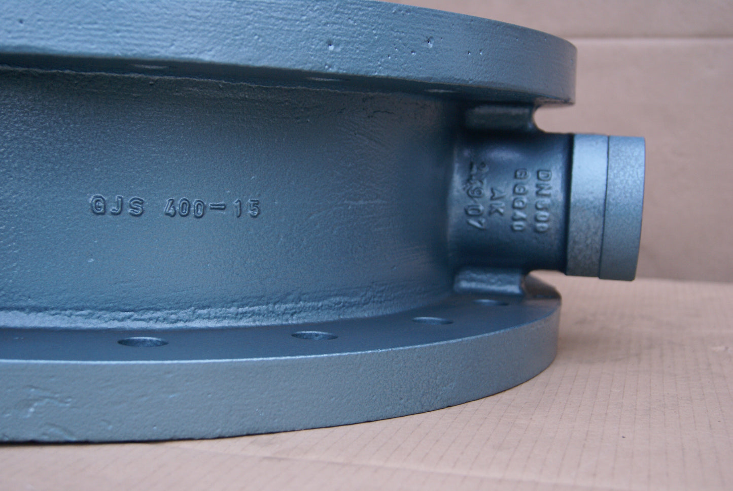 Soft-sealing double flange valve DN500 GGG40, F 012-K1, shirt PN10, EBRO Armaturen