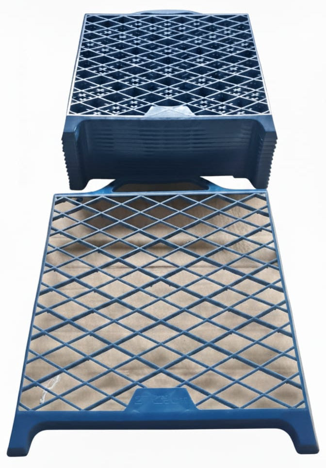 Scraper grid, plastic, 27x29cm  (Request price)