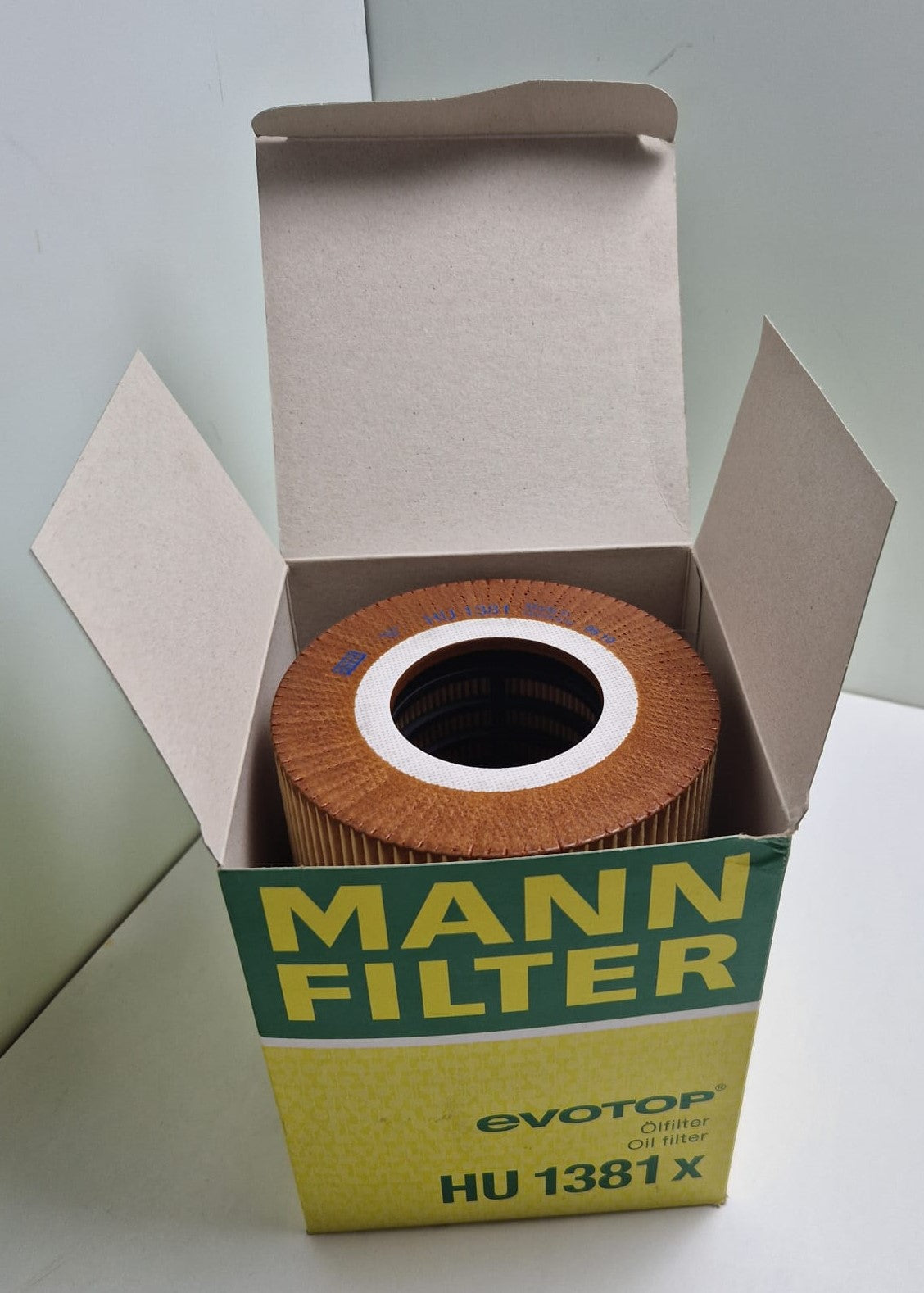 MANN-FILTER HU 1381 x Oil filter