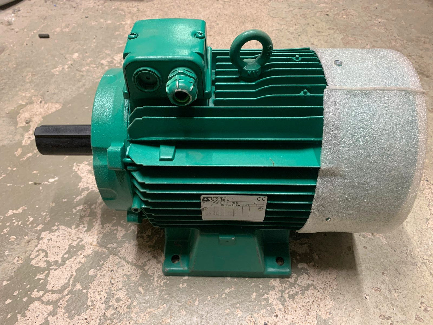 Three-phase motor Leroy Somer LS132ST