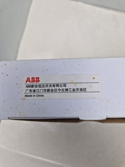 ABB 1SFA896105R7000, PSR9-600-70 Softstarter