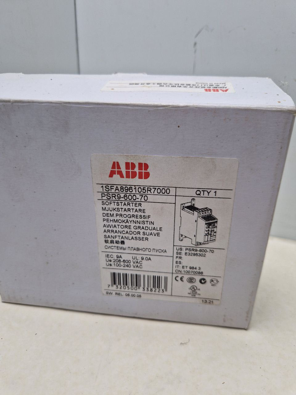 ABB 1SFA896105R7000, PSR9-600-70 Softstarter