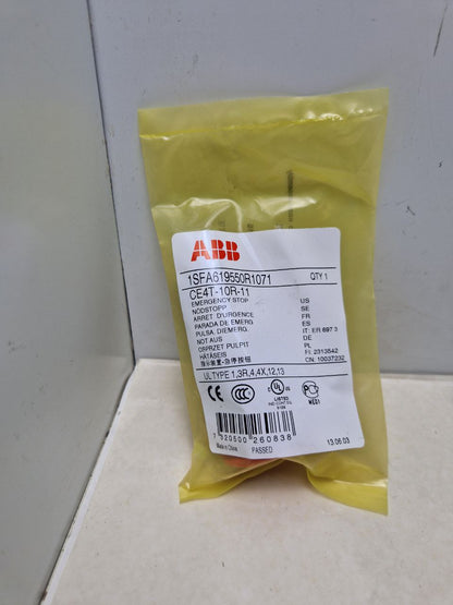 ABB CE4T-10R-11, 1SFA619550R1071 Emergency stop