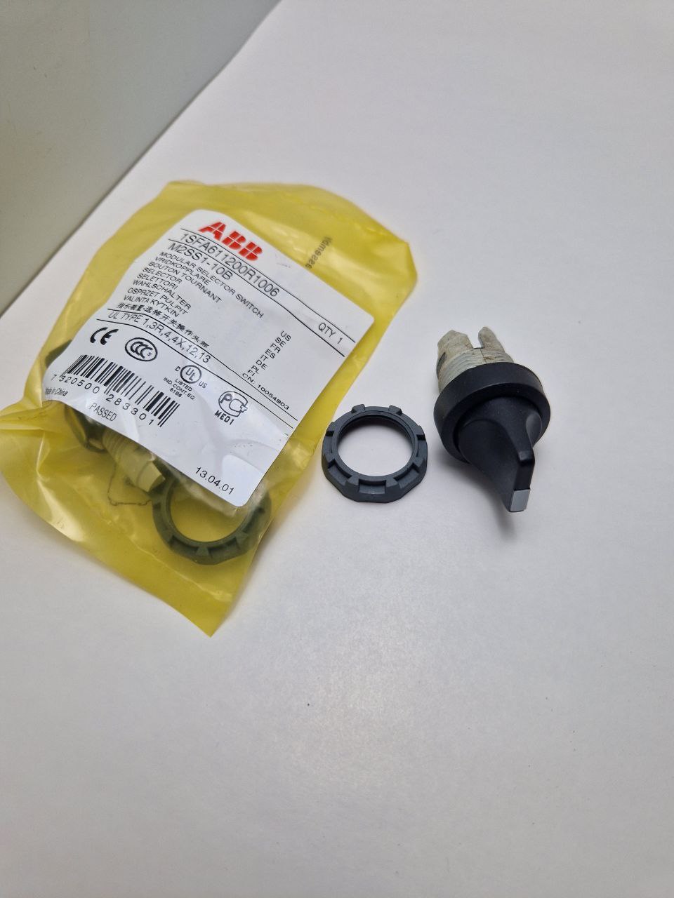 ABB 1SFA611200R1006, M2SS1-10B Selector Switch