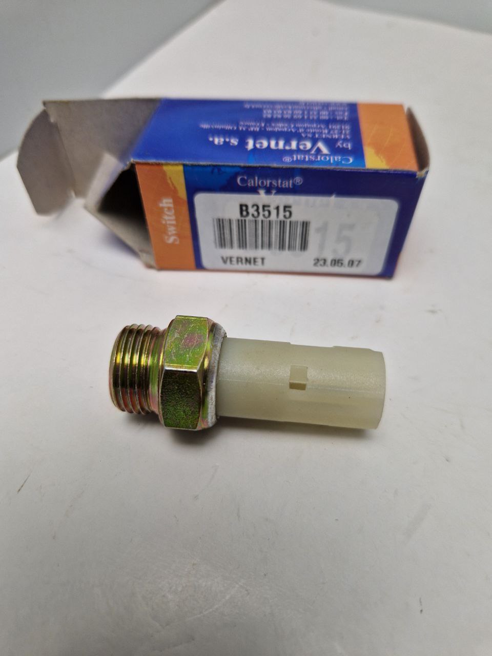 Vernet B3515 Oil pressure sensor