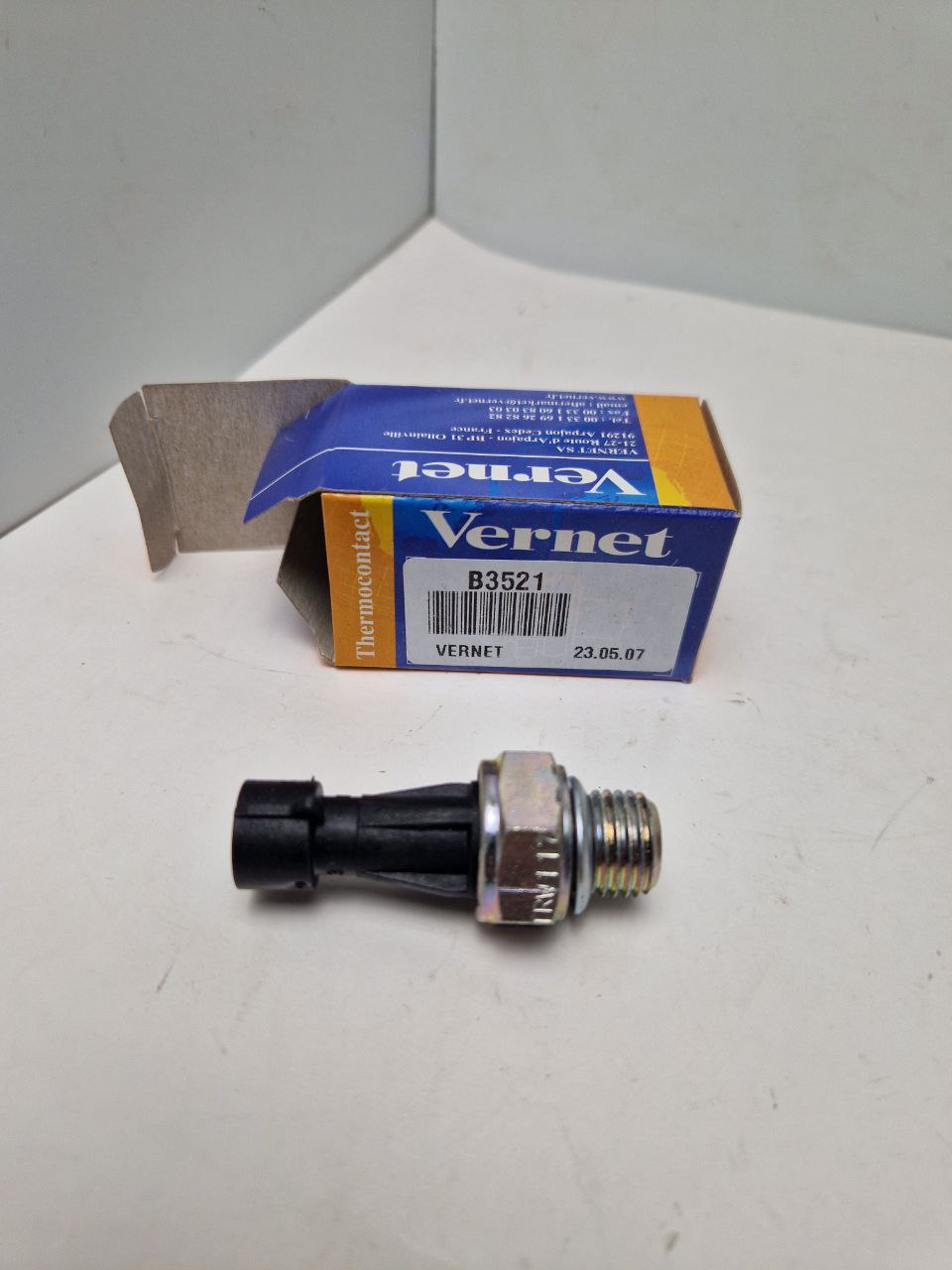 Vernet B3521 Oil pressure sensor