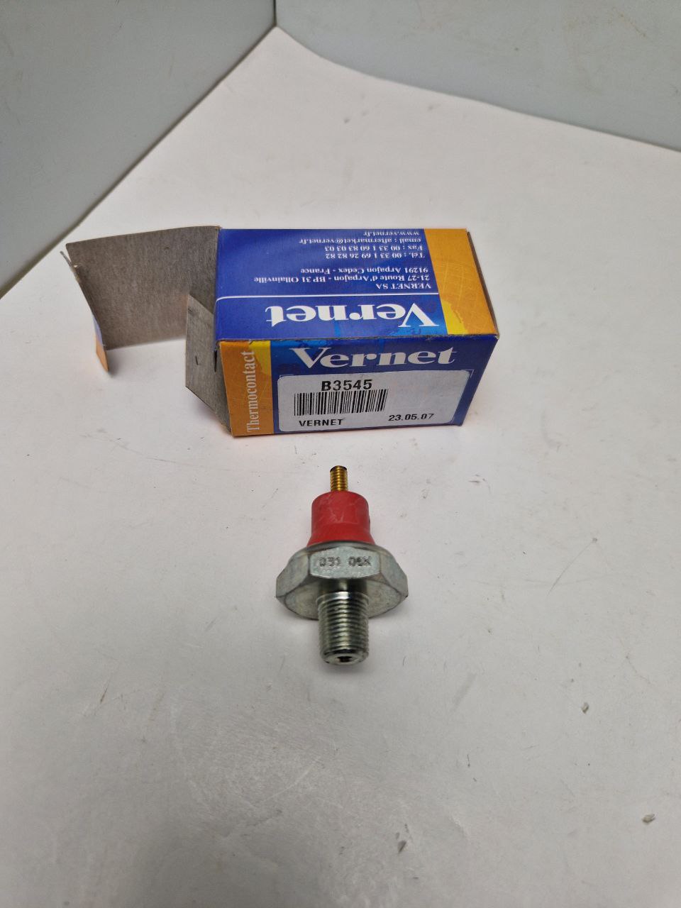 Vernet B3545 Oil pressure sensor