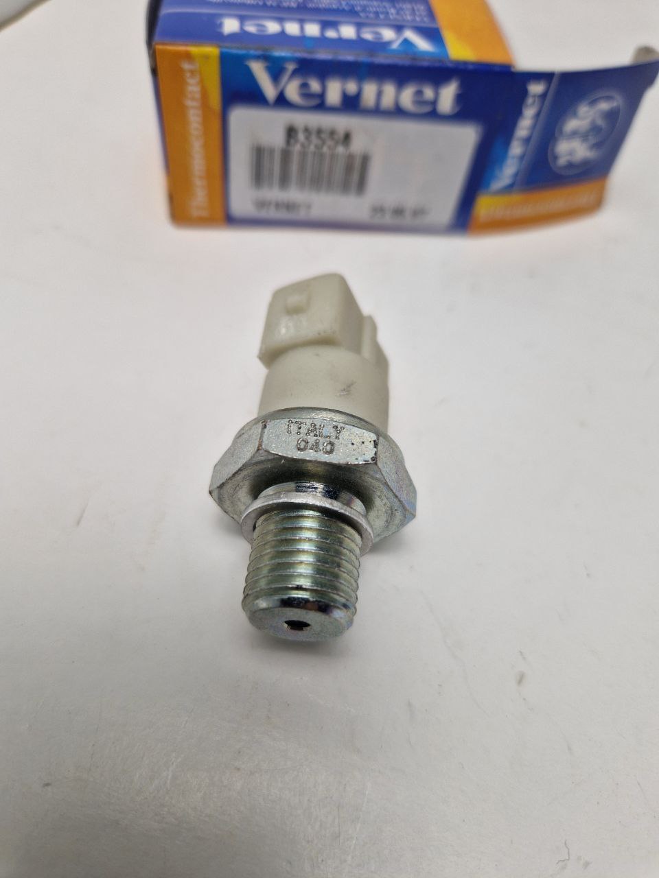 Vernet B3554 Oil pressure sensor