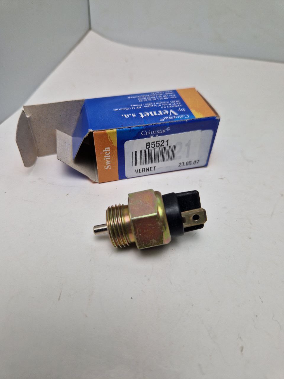 Vernet B5521 Reverse light switch sensor