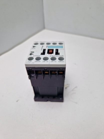SIEMENS SIRIUS 3RH1122-1BB40, AC-15: 6A 230V 22E 2NO+2NC, Auxiliary relay contactor 24V  (Request price)