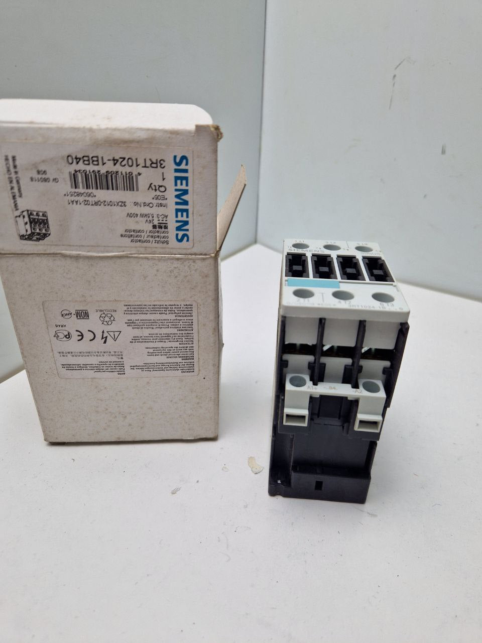 SIEMENS SIRIUS 3RT1024-1BB40, POWER CONTACTOR 24V, AC-3: 5,5kW 400V  (Request price)