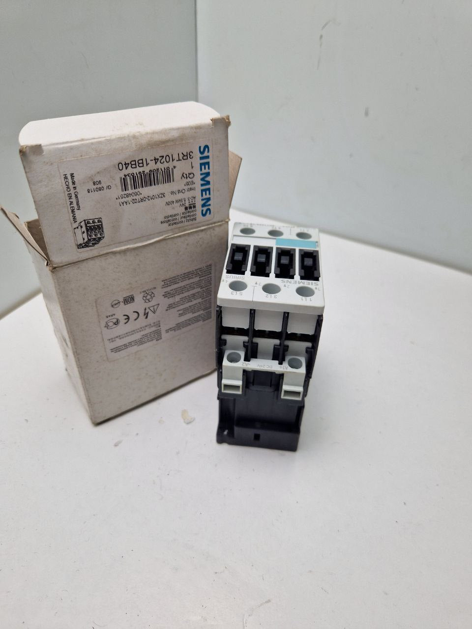 SIEMENS SIRIUS 3RT1024-1BB40, POWER CONTACTOR 24V, AC-3: 5,5kW 400V  (Request price)