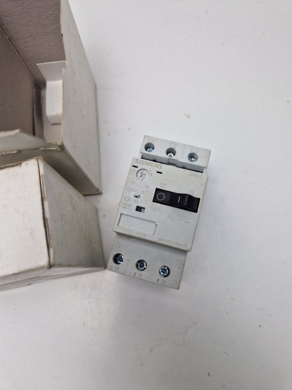 SIEMENS SIRIUS 3RV1021-OKA10, circuit breaker  0.8-1.25A  (Request price)