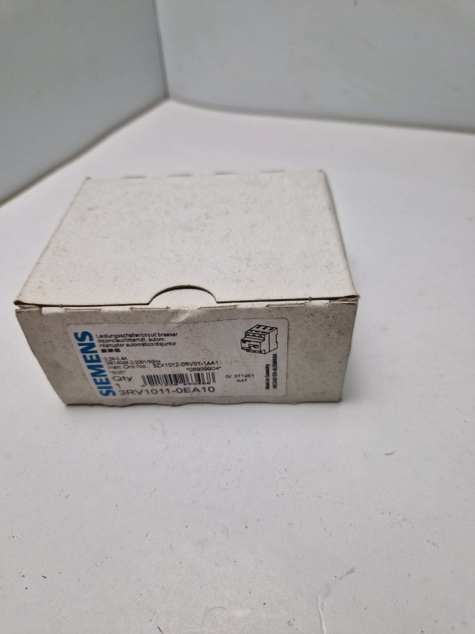 SIEMENS SIRIUS 3RV1011-0EA10, circuit breaker  0.28-0.4A, GB14048.2-2001/50Hz  (Request price)