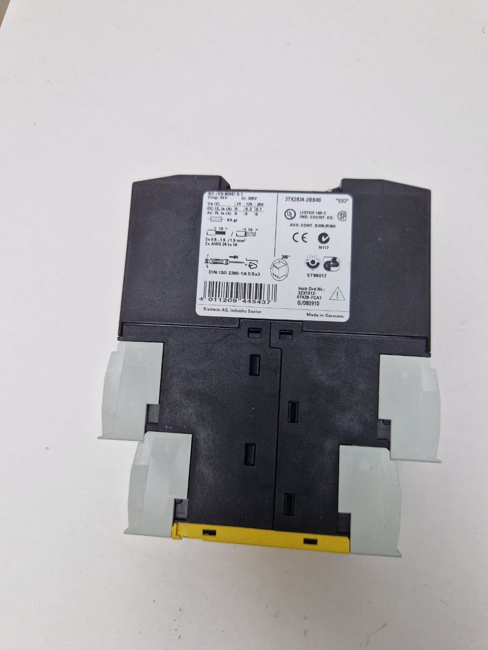 SIEMENS SIRIUS 3TK2834-2BB40, SAFETY RELAY 5-6 AMP  (Request price)