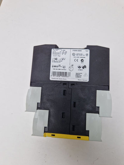 SIEMENS SIRIUS 3TK2834-2BB40, SAFETY RELAY 5-6 AMP  (Request price)