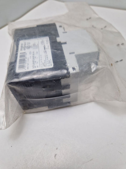 SIEMENS 3RV10211GA10, CIRCUIT BREAKER 4.5-6.3 AMP  (Request price)
