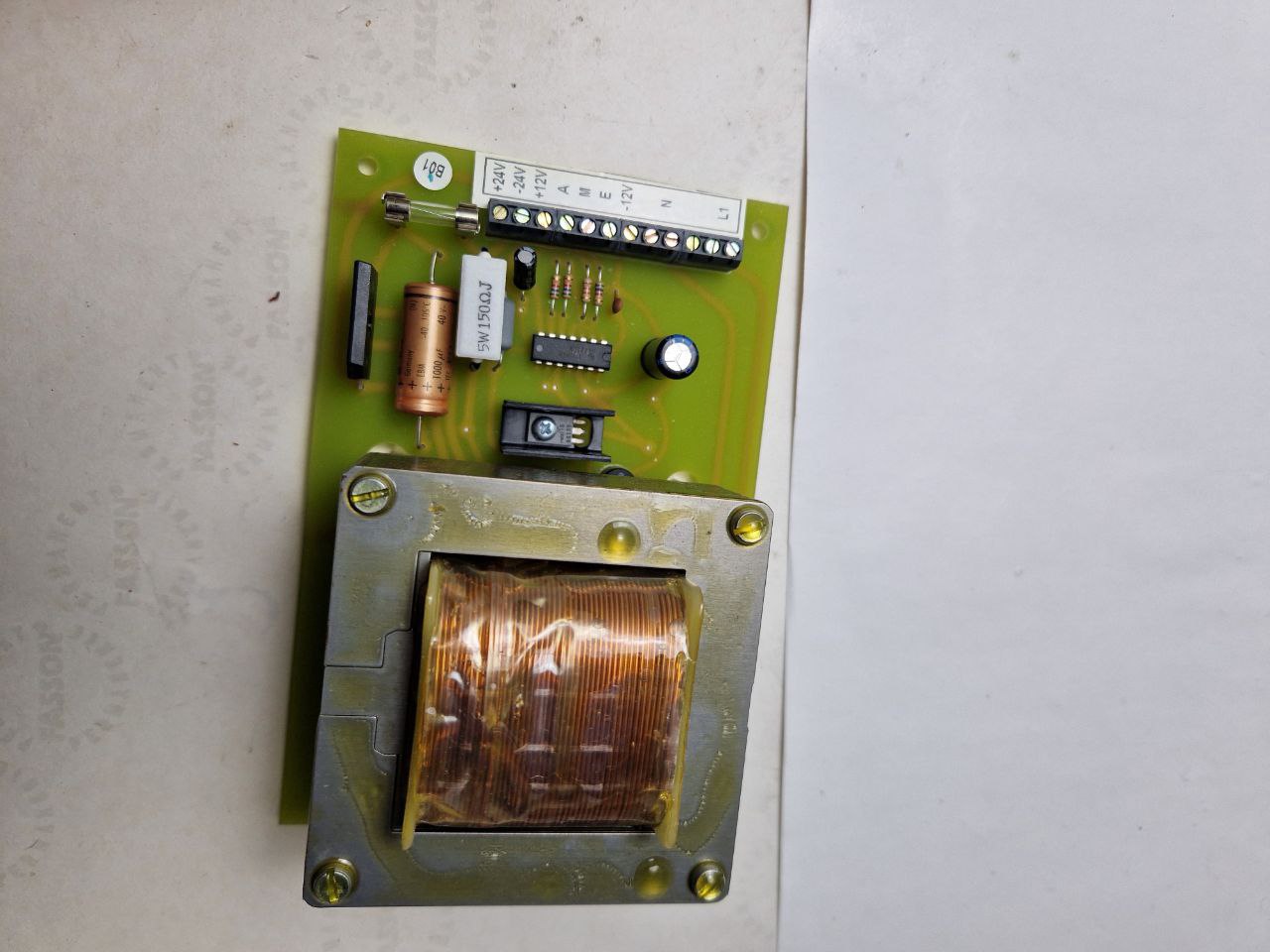 Step-down transformer JASSIAM 60744, M 74 33.5, Wz 6918  (Request price)