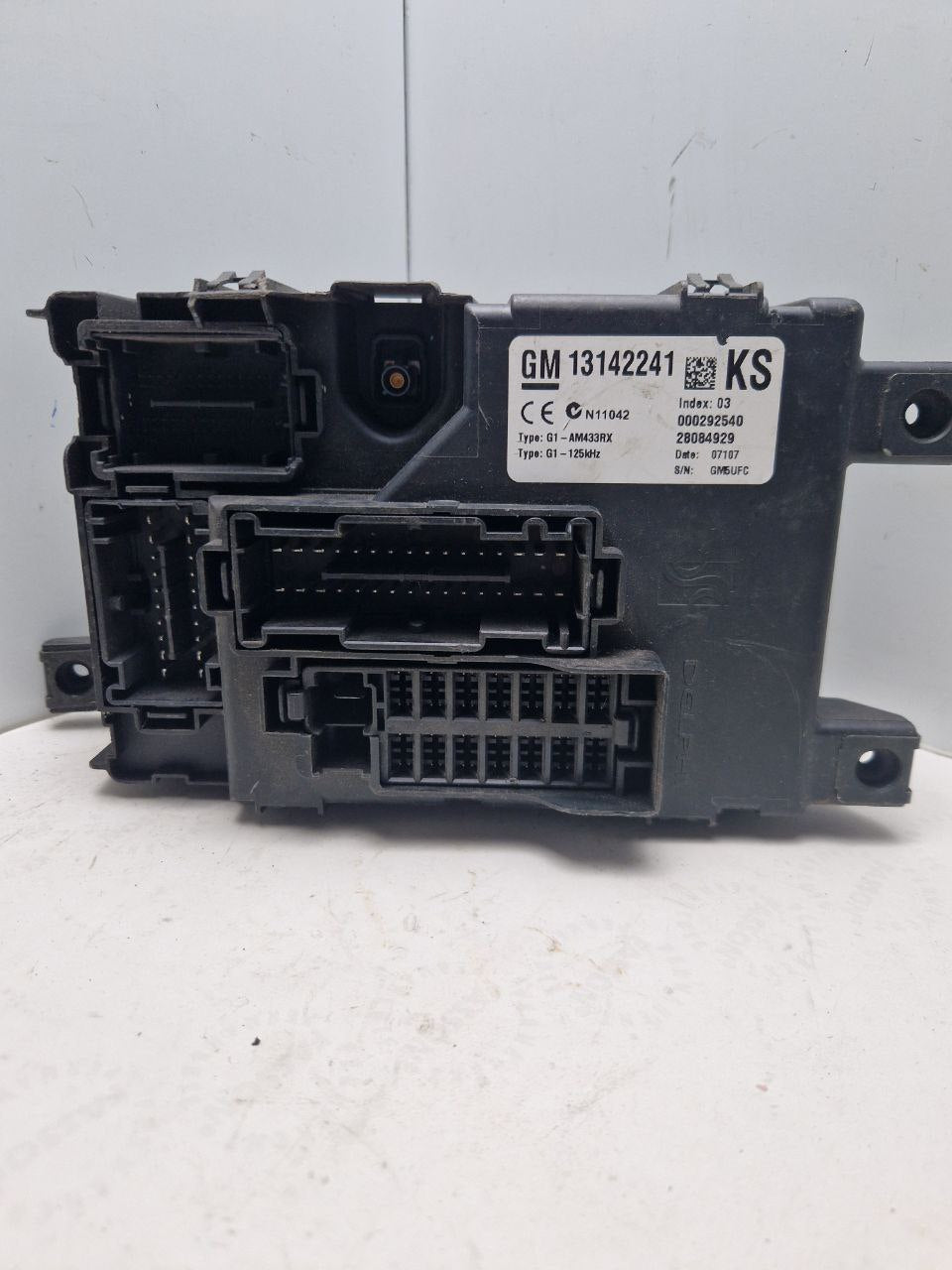 Fuse box GM 13142241, 000292540, 28084929  Delphi  (Request price)